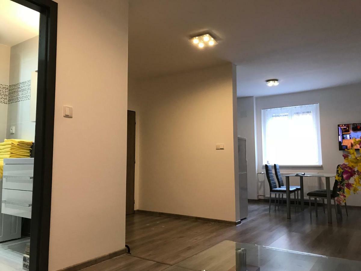 Royal Apartment Κάρλοβι Βάρι Εξωτερικό φωτογραφία