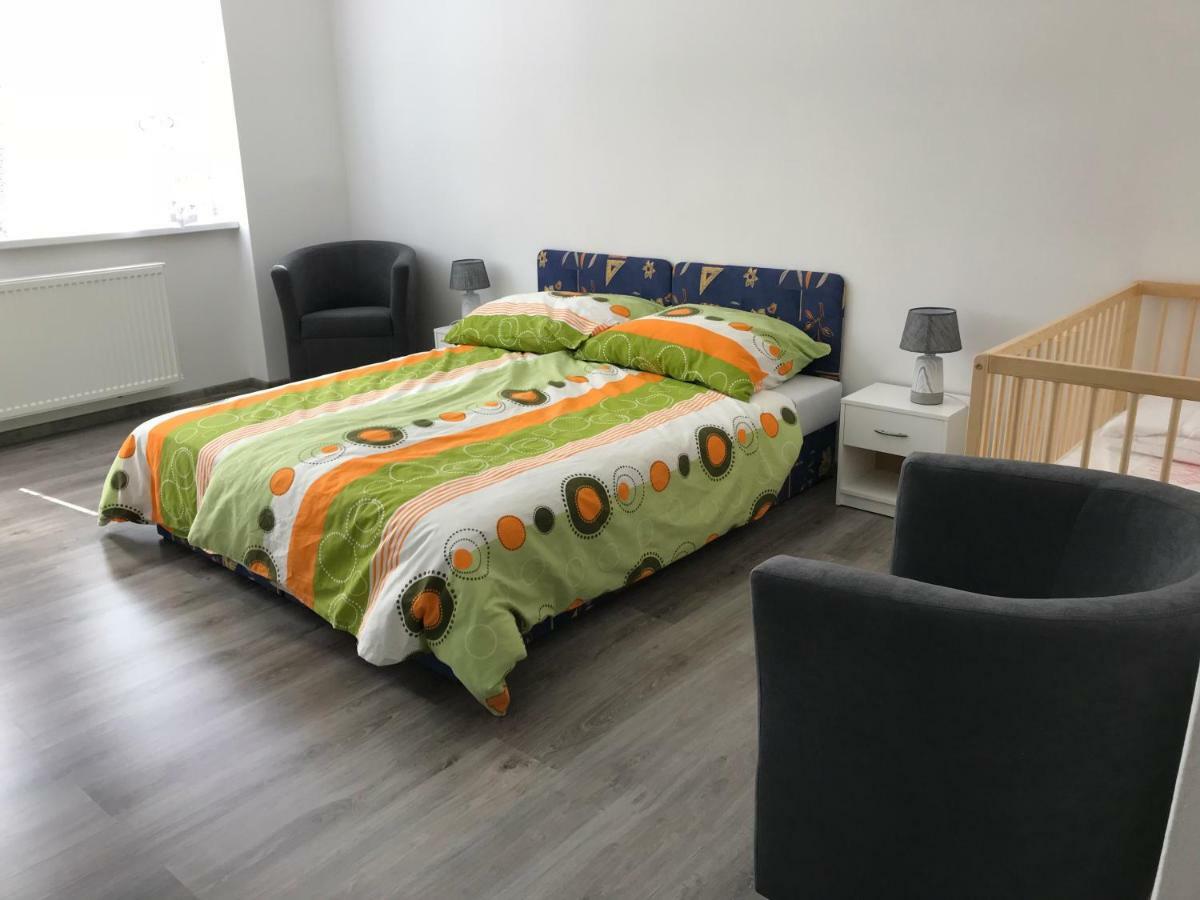 Royal Apartment Κάρλοβι Βάρι Εξωτερικό φωτογραφία